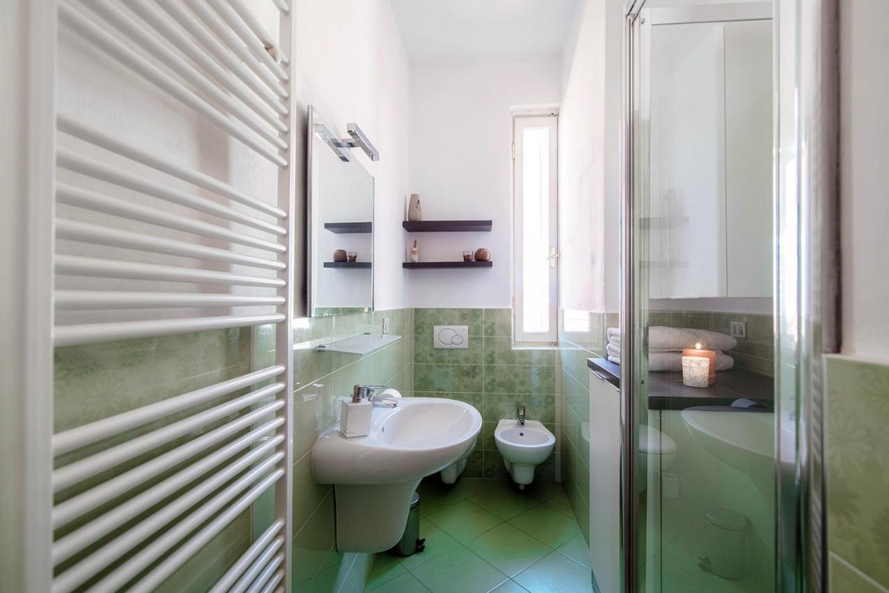 Anna'S Home Super Cozy Flat, With A/C, High Speed Wifi, Near The Lake And Public Transport Como Eksteriør billede